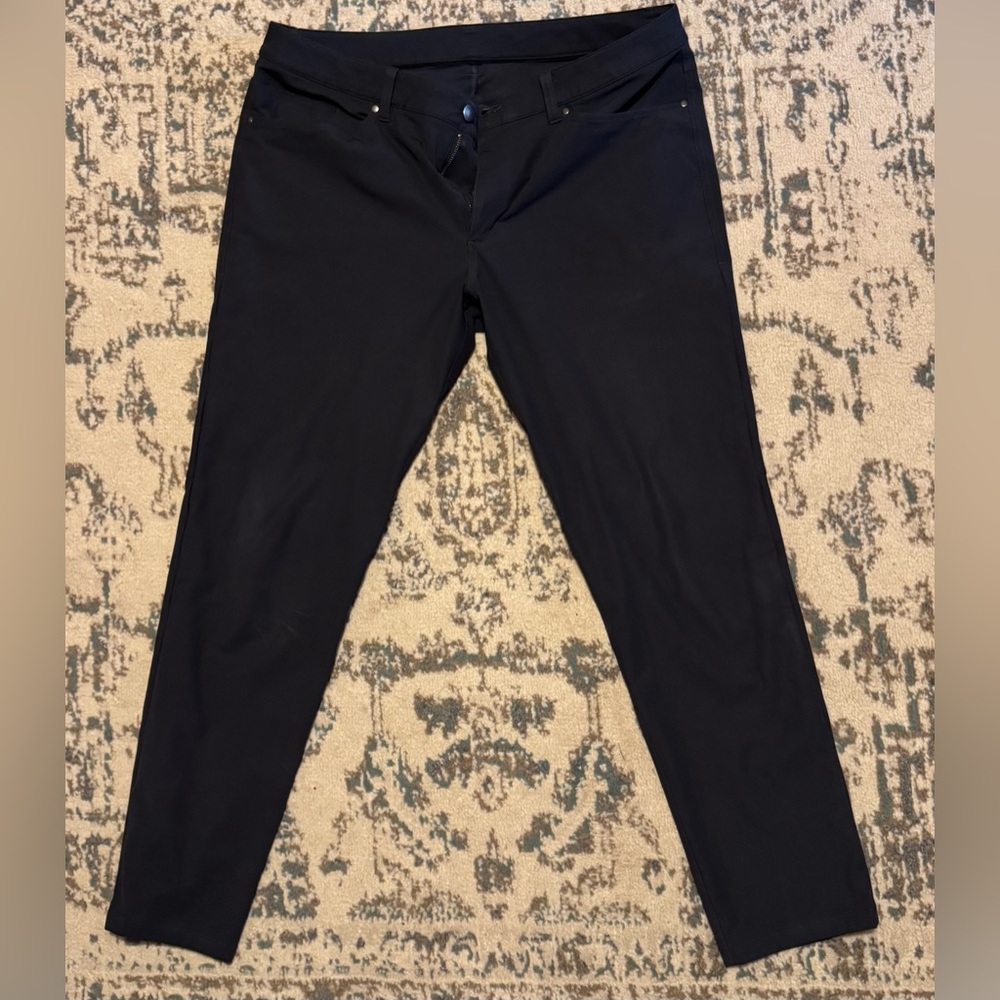Lululemon Men’s Dark Gray Pants (36x30)